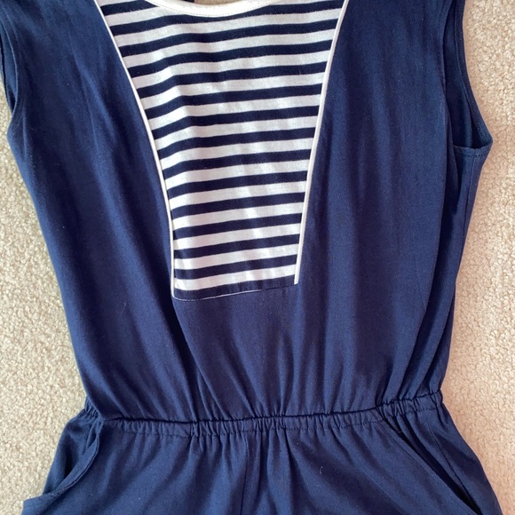 Striped Romper w/ Pockets & Buttons Forever 21 - Picture 3 of 4